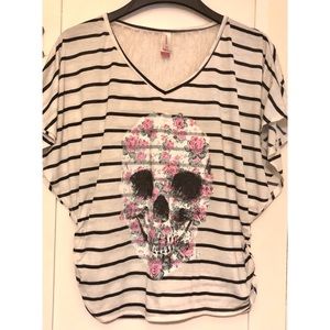 ❌SOLD White & black striped floral skull top